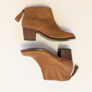 Toms Ankle Booties 5.5
